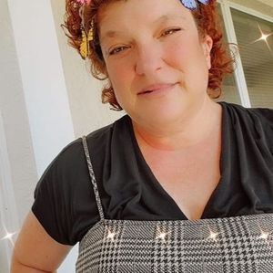 Meet your Posher, Abby